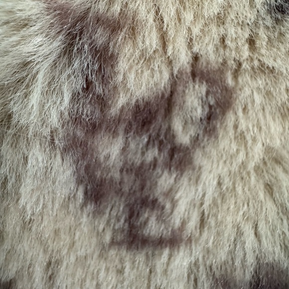 Claire’s Faux Fur Bucket Hat Beige Brown Love Star Heart Print One Size New - Picture 6 of 8